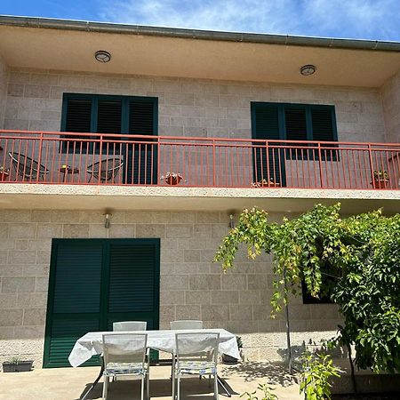 Apartman Marita Jezera Ngoại thất bức ảnh