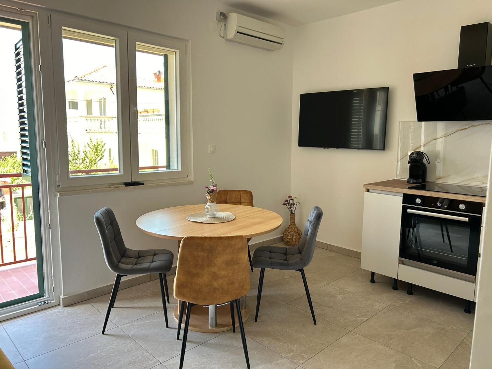 Apartman Marita Jezera Ngoại thất bức ảnh