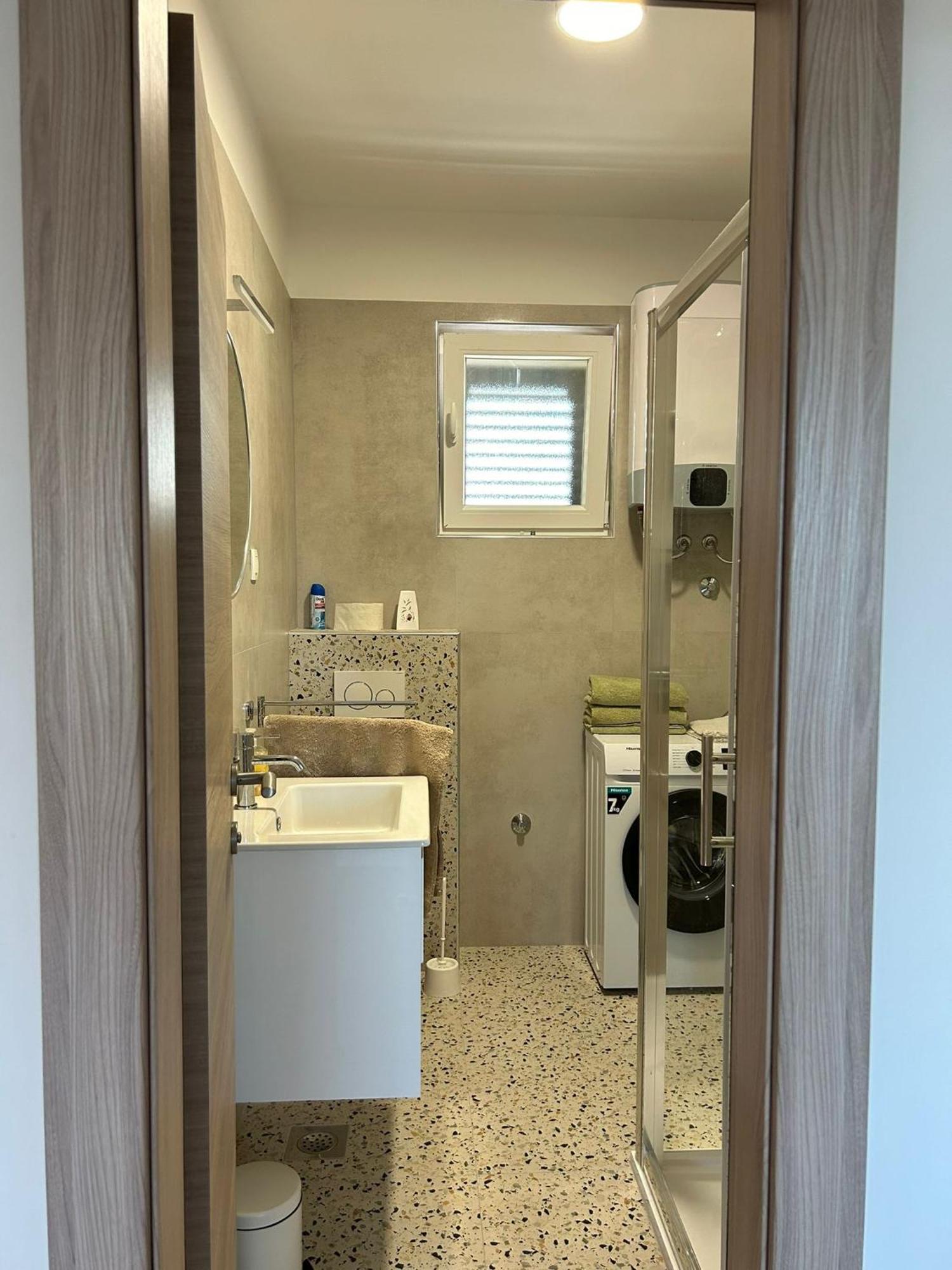 Apartman Marita Jezera Ngoại thất bức ảnh